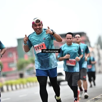 Runner Photo 8957365