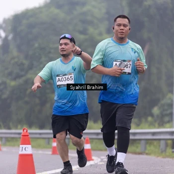 Runner Photo 8957400