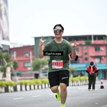 Runner Photo 8957436