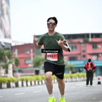 Runner Photo 8957453