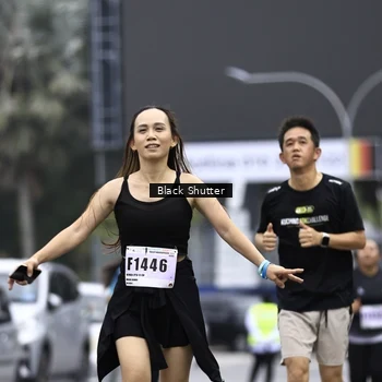 Runner Photo 8957472