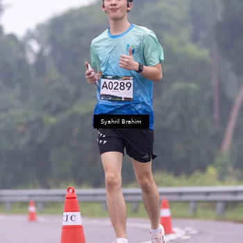 Runner Photo 8957663