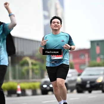 Runner Photo 8957711