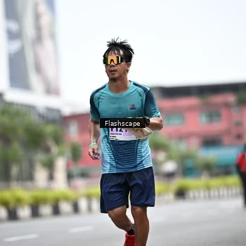 Runner Photo 8957993