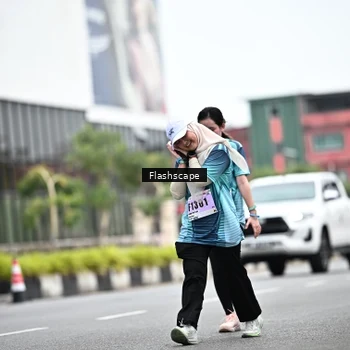 Runner Photo 8958173