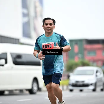 Runner Photo 8958572