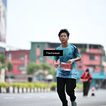 Runner Photo 8958633