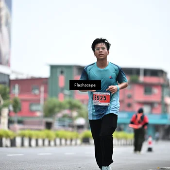 Runner Photo 8958645