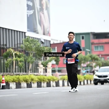 Runner Photo 8958978