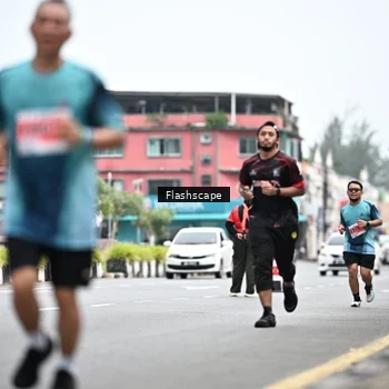 Runner Photo 8959363