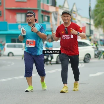Runner Photo 8959708