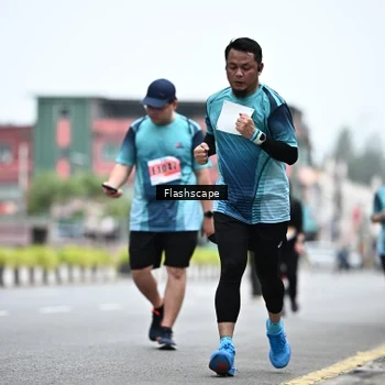 Runner Photo 8959757
