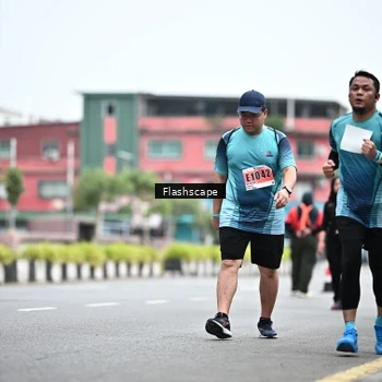 Runner Photo 8959769