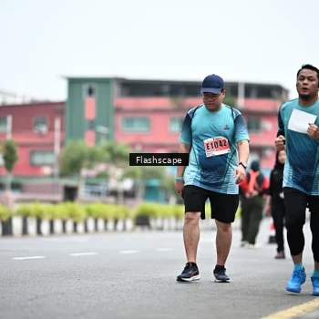 Runner Photo 8959797