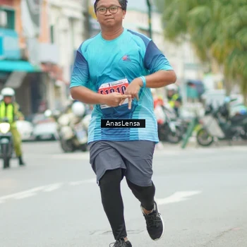 Runner Photo 8960005