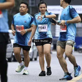 Runner Photo 8960024