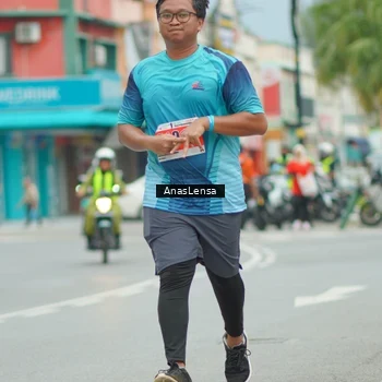 Runner Photo 8960030