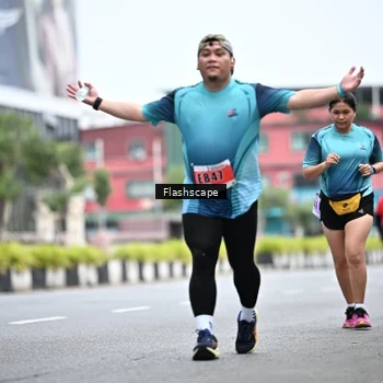 Runner Photo 8960041