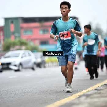 Runner Photo 8960248