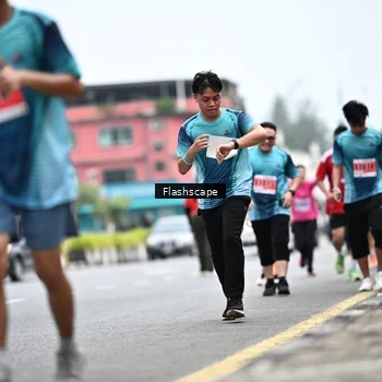 Runner Photo 8960275