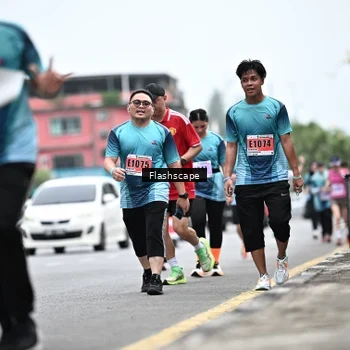 Runner Photo 8960306