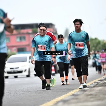 Runner Photo 8960341