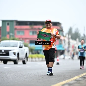 Runner Photo 8960542