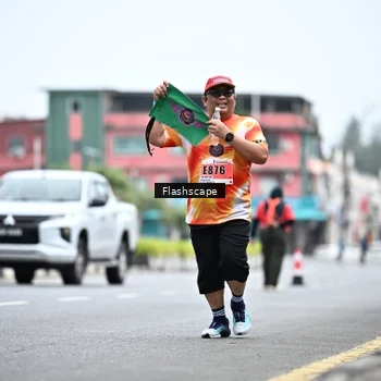Runner Photo 8960551