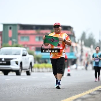 Runner Photo 8960573
