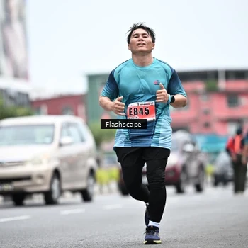 Runner Photo 8961631