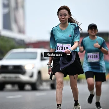 Runner Photo 8962054