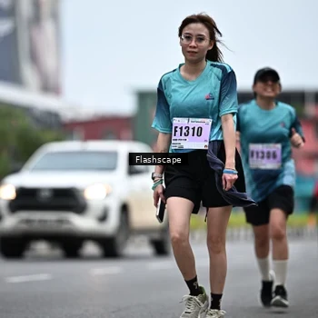Runner Photo 8962055