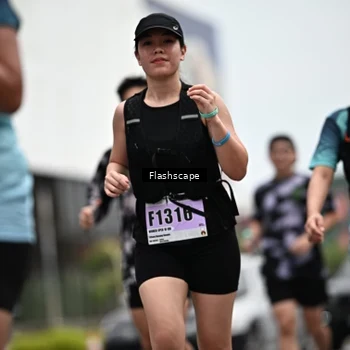 Runner Photo 8963072
