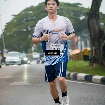 Runner Photo 8963077