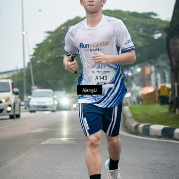 Runner Photo 8963143
