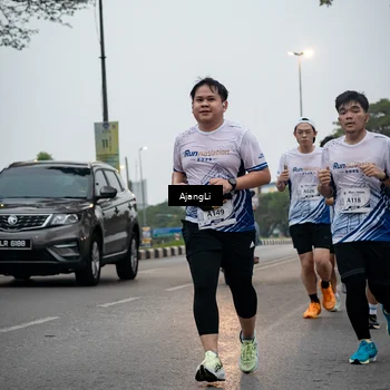 Runner Photo 8963171