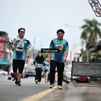 Runner Photo 8963173