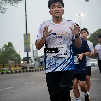 Runner Photo 8963204