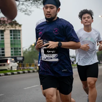 Runner Photo 8963216