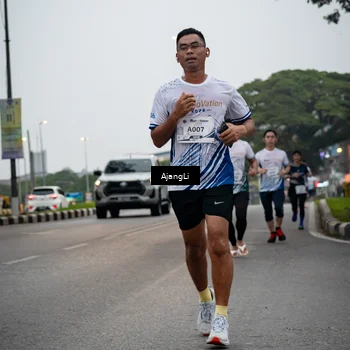 Runner Photo 8963244