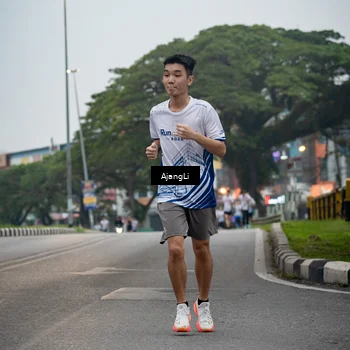 Runner Photo 8963248