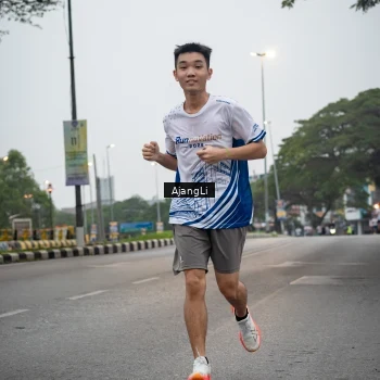 Runner Photo 8963272