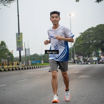 Runner Photo 8963275