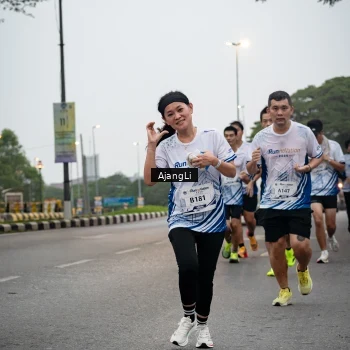Runner Photo 8963298