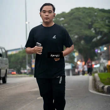 Runner Photo 8963378