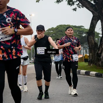 Runner Photo 8963428