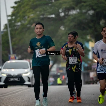 Runner Photo 8963462
