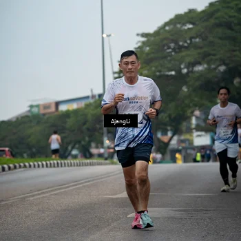 Runner Photo 8963541