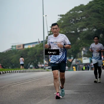 Runner Photo 8963567
