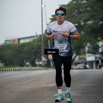 Runner Photo 8963676